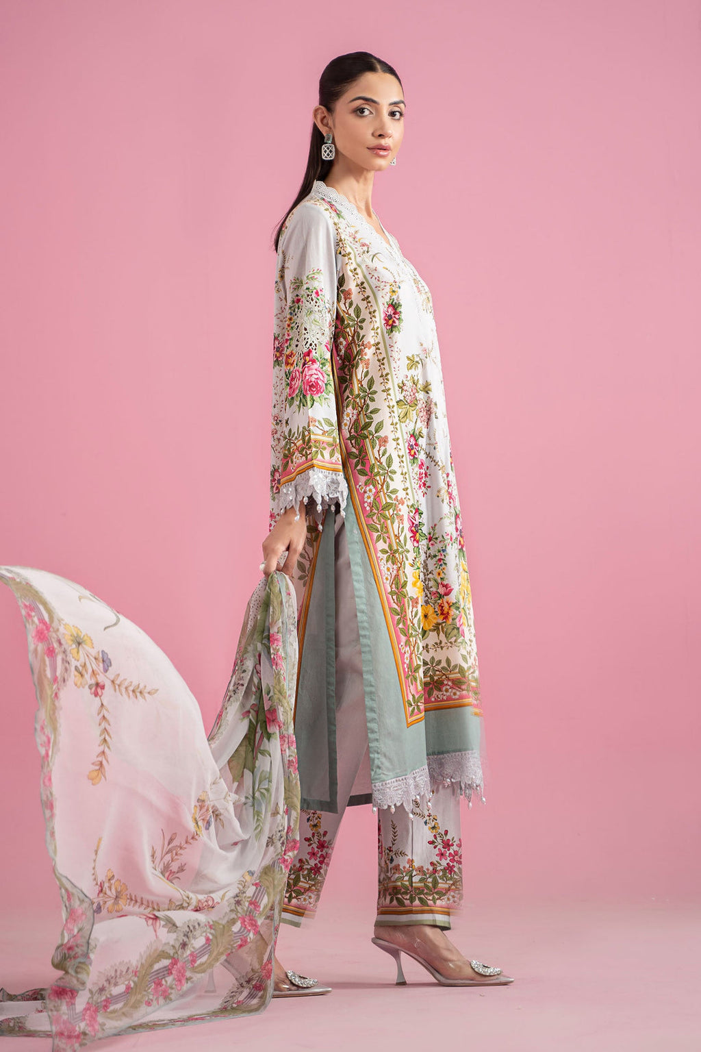 MARIA B PRINT EMBROIDERED LAWN 3pc SL-2605B