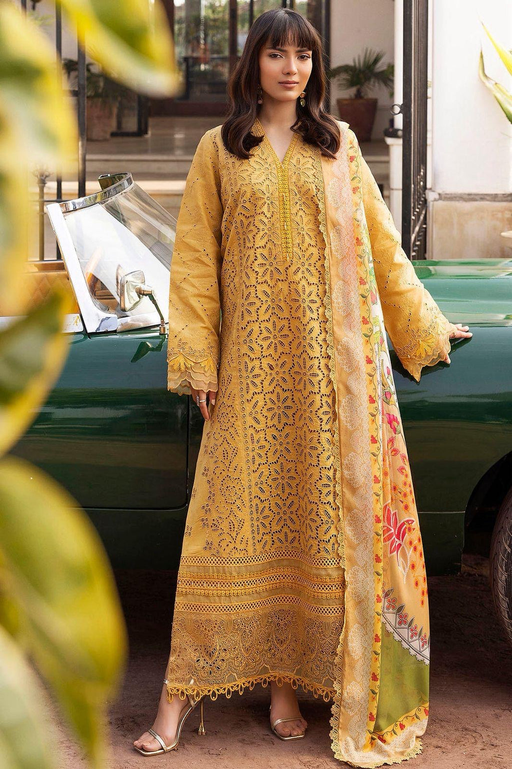 MOTIFZ DHANK CHIKAN KARI EMBROIDERD UNSTICH 3pc(WA-578)