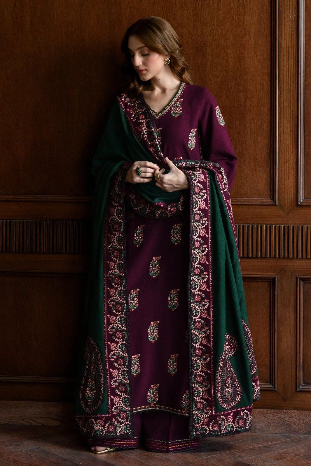 HUSSAIN REHAR EMBROIDERD LAWN UNSTICHED 3PC (WA-5690)